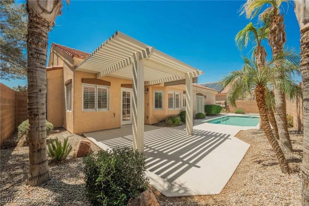 3882 Genoa, Las Vegas, NV 89141