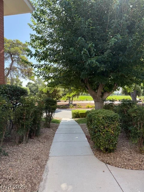 793 Oakmont, Las Vegas, NV 89109
