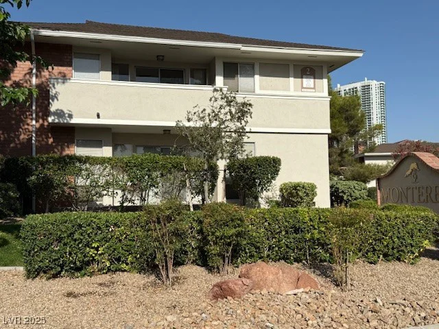 793 Oakmont, Las Vegas, NV 89109