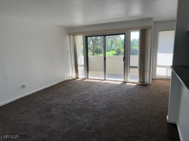 793 Oakmont, Las Vegas, NV 89109