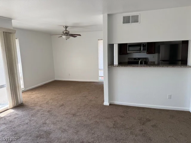 793 Oakmont, Las Vegas, NV 89109
