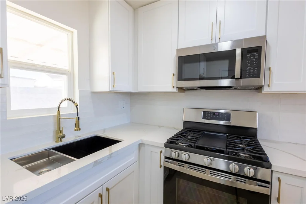 119 Cedar, Henderson, NV 89015