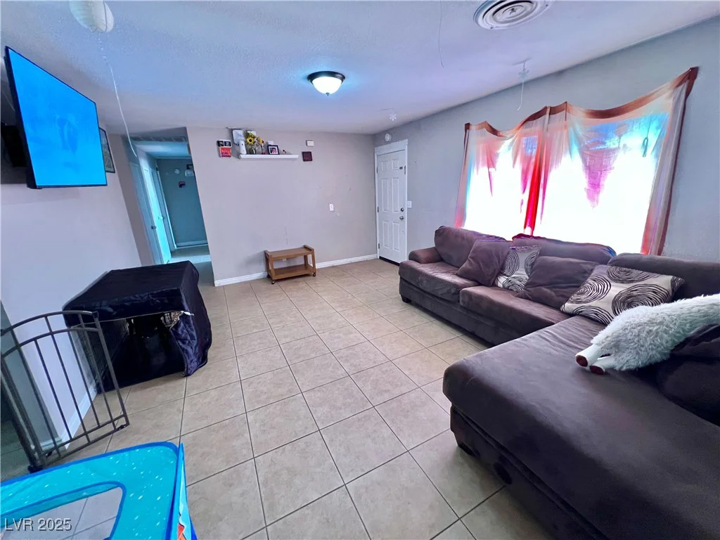 4109 Studio, Las Vegas, NV 89115