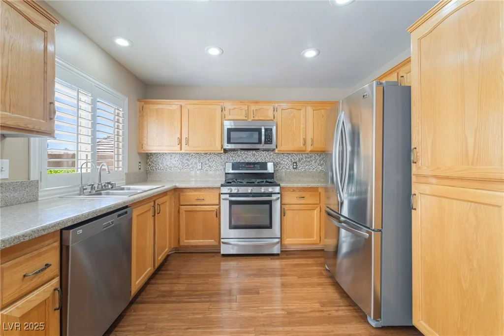 10204 Waseca, Las Vegas, NV 89144