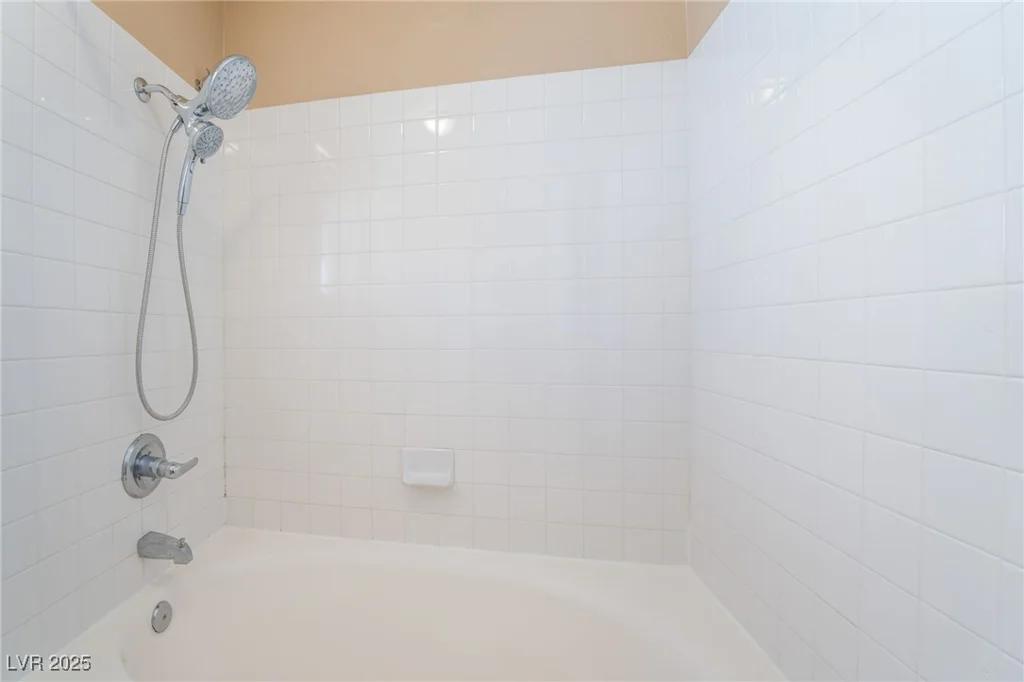 10204 Waseca, Las Vegas, NV 89144