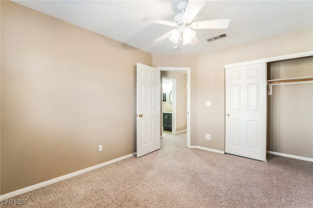 10204 Waseca, Las Vegas, NV 89144