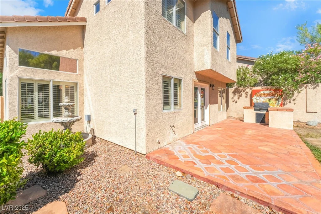 10204 Waseca, Las Vegas, NV 89144
