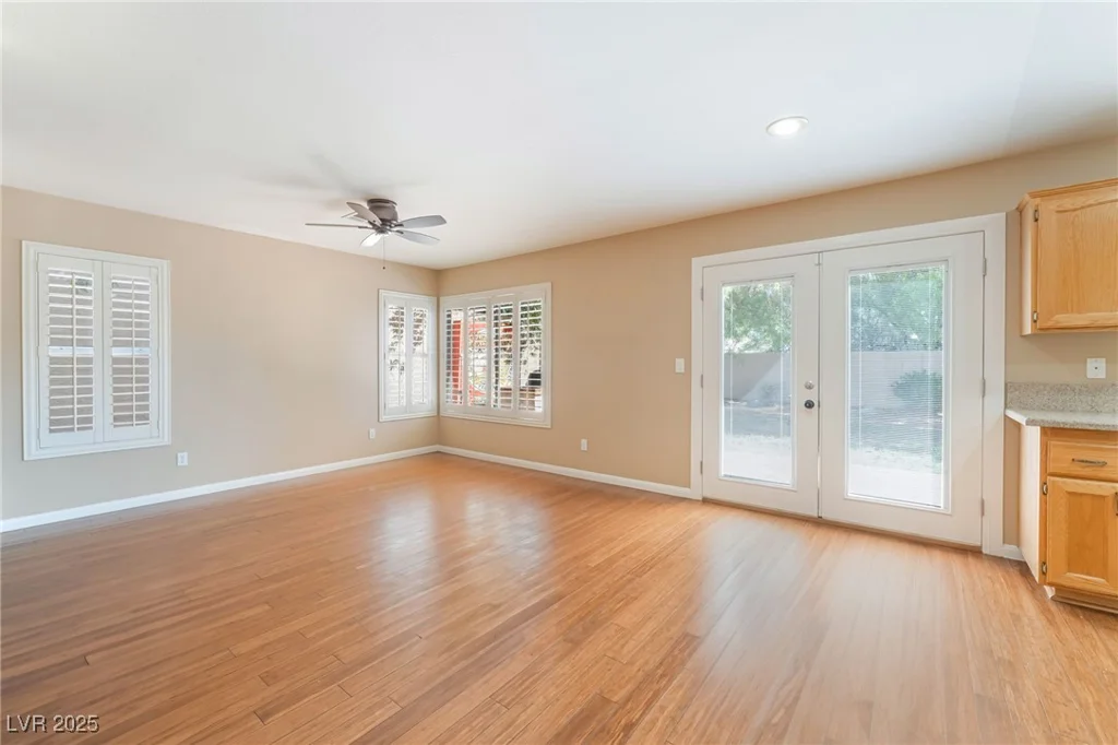 10204 Waseca, Las Vegas, NV 89144