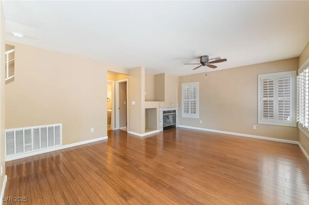 10204 Waseca, Las Vegas, NV 89144