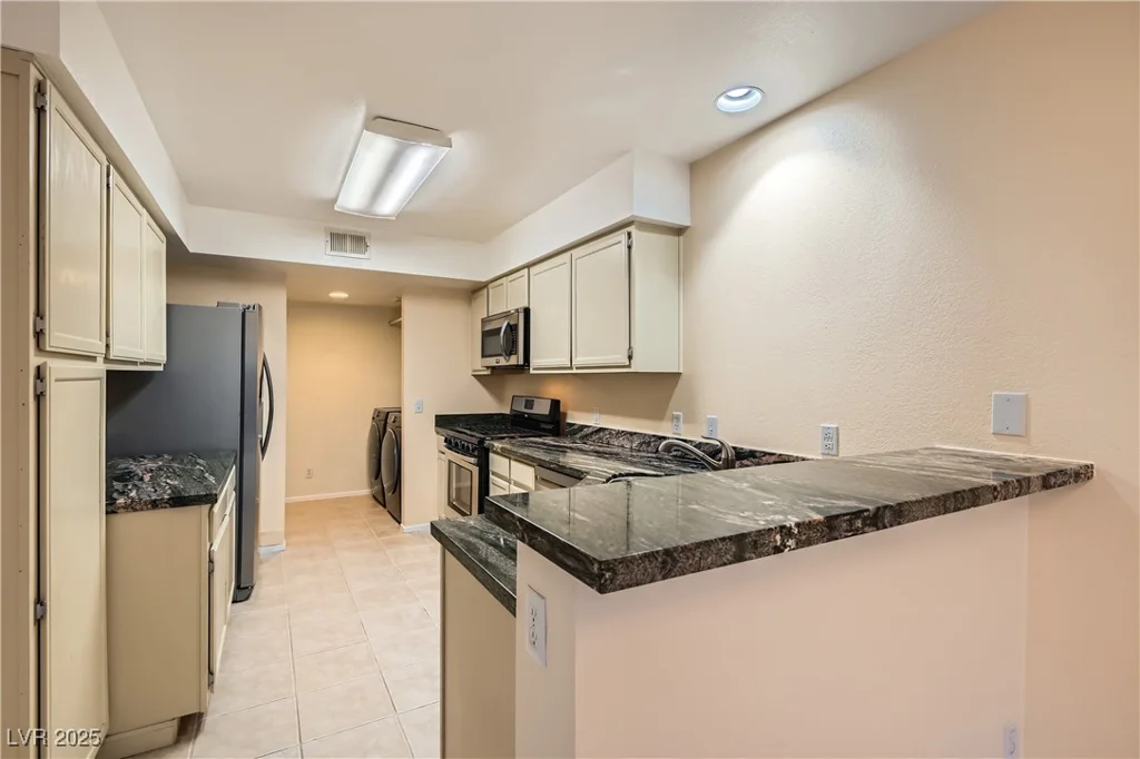2816 Dawn Crossing, Henderson, NV 89074