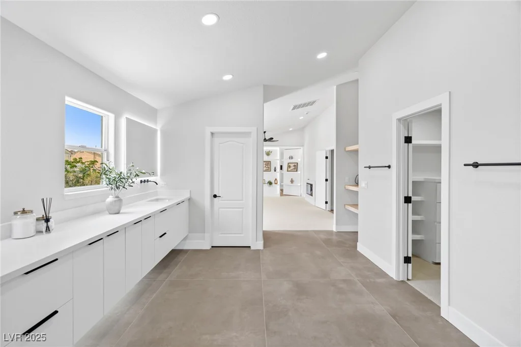 10707 Sleepy Mist, Las Vegas, NV 89141