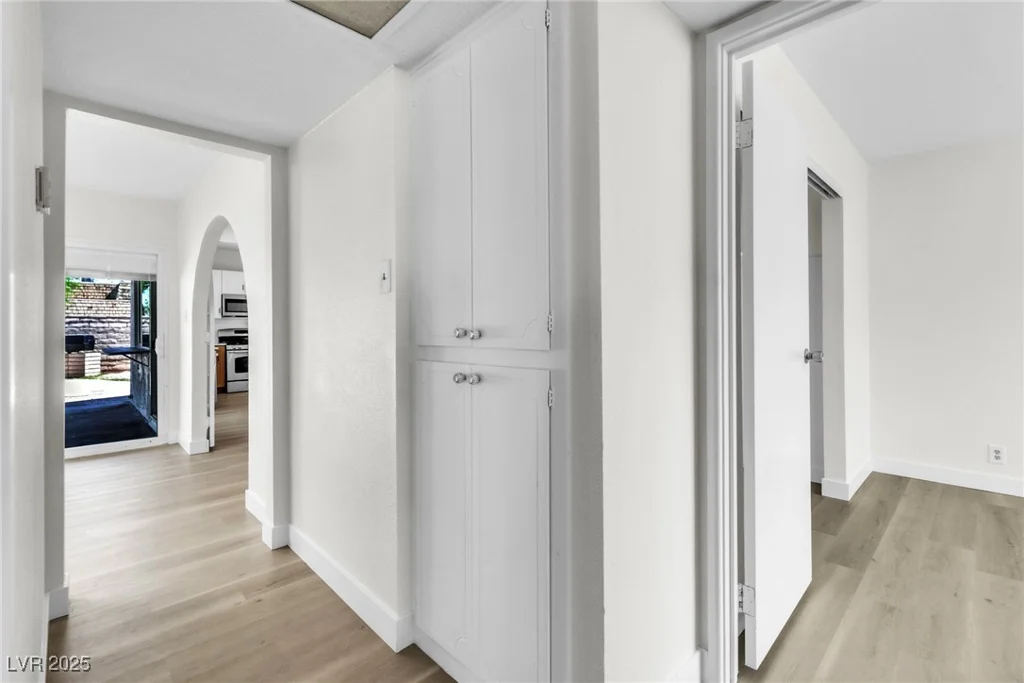 2753 McLeod, Las Vegas, NV 89121