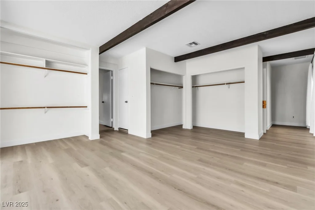2753 McLeod, Las Vegas, NV 89121