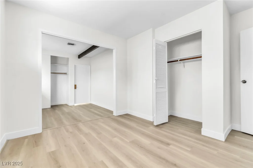 2753 McLeod, Las Vegas, NV 89121