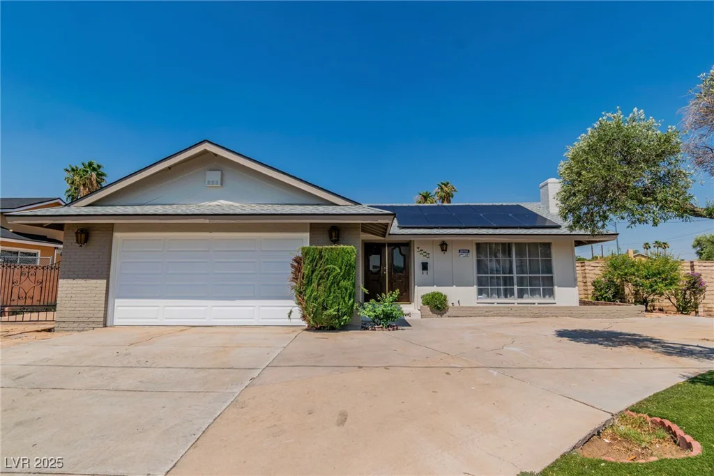 2753 McLeod, Las Vegas, NV 89121