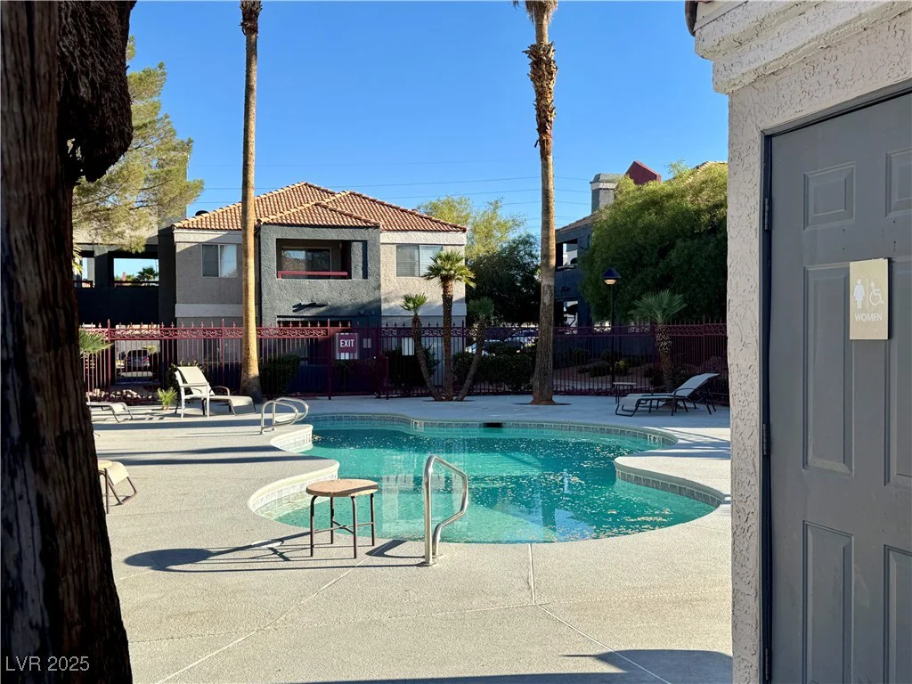 8600 Charleston, Las Vegas, NV 89117
