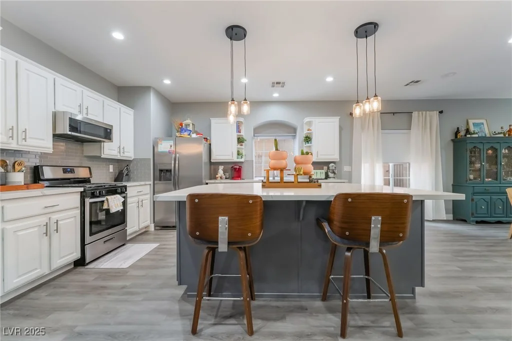 8143 Cheerful Valley, Las Vegas, NV 89178