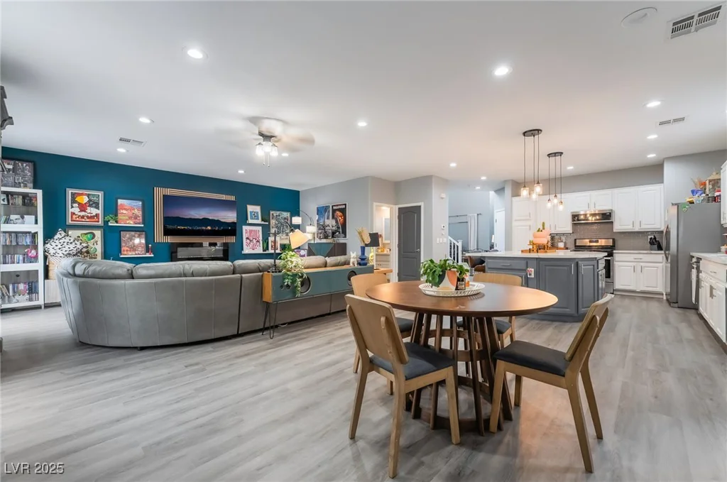 8143 Cheerful Valley, Las Vegas, NV 89178