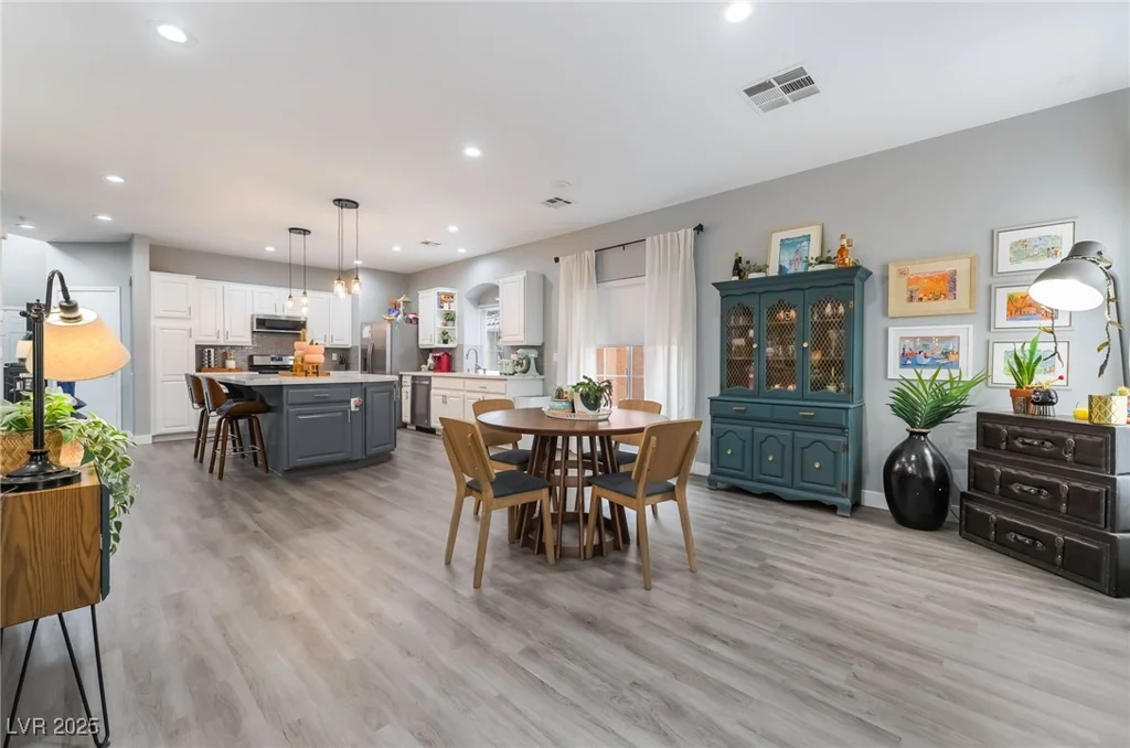 8143 Cheerful Valley, Las Vegas, NV 89178