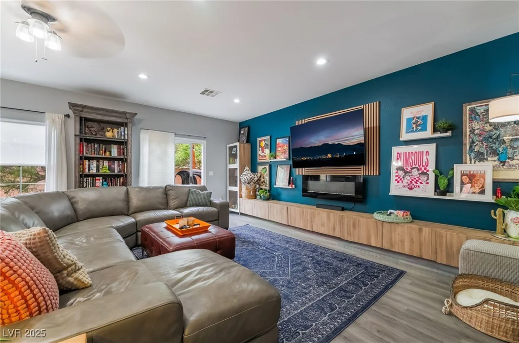 8143 Cheerful Valley, Las Vegas, NV 89178