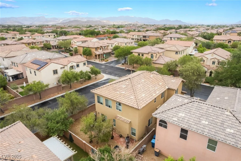 8143 Cheerful Valley, Las Vegas, NV 89178