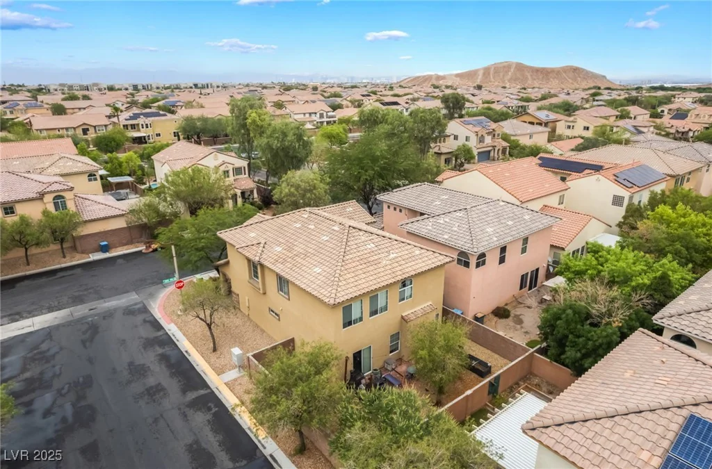 8143 Cheerful Valley, Las Vegas, NV 89178