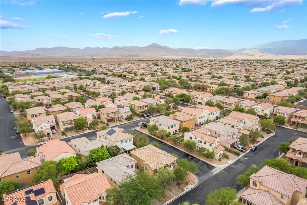 8143 Cheerful Valley, Las Vegas, NV 89178