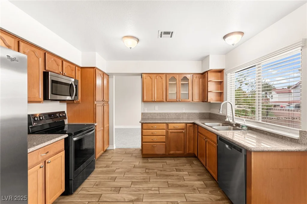 5195 Ganado, Las Vegas, NV 89103