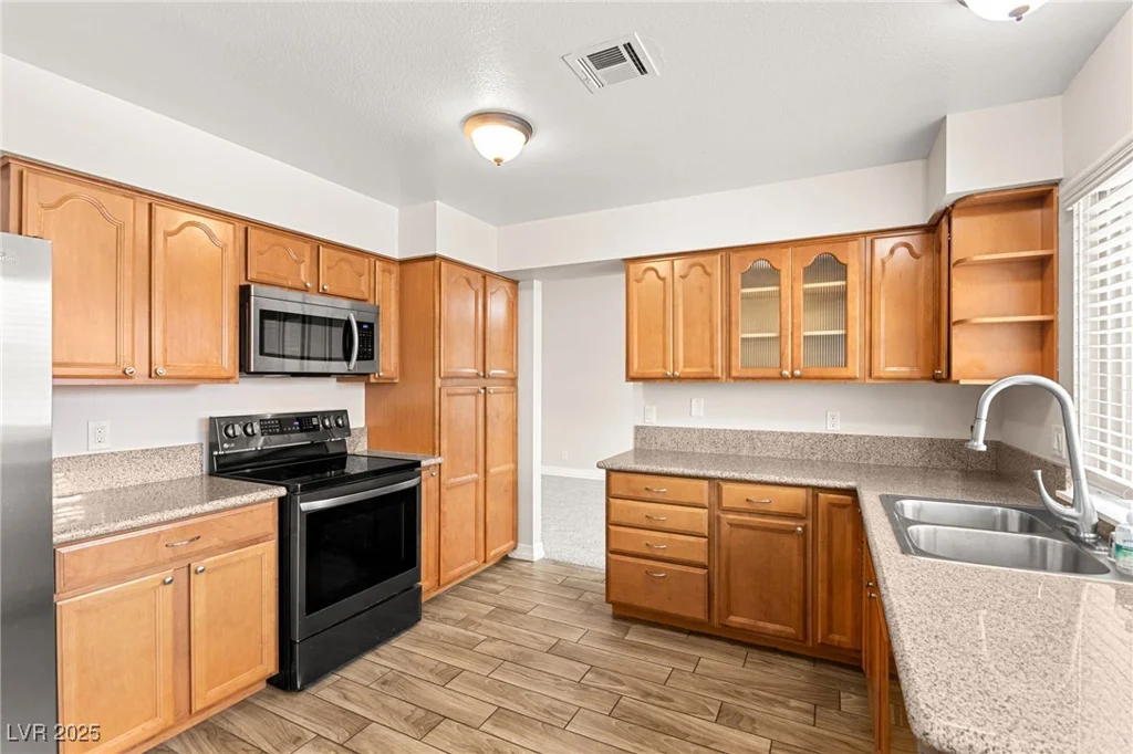 5195 Ganado, Las Vegas, NV 89103