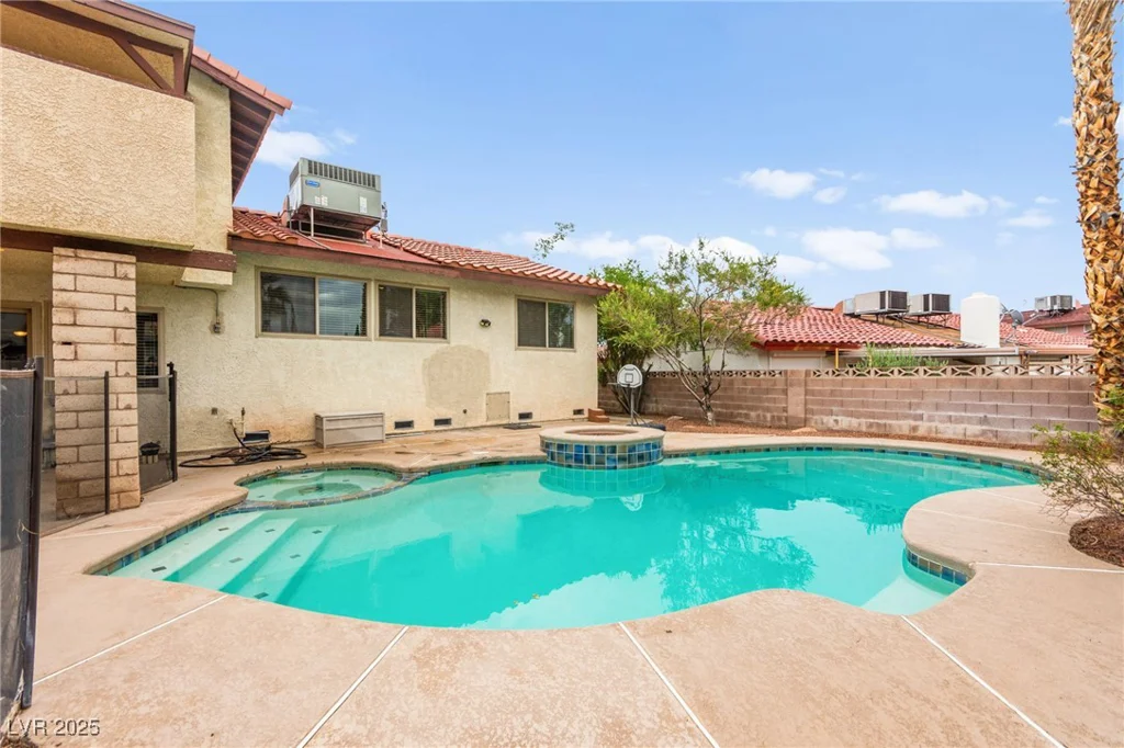 5195 Ganado, Las Vegas, NV 89103