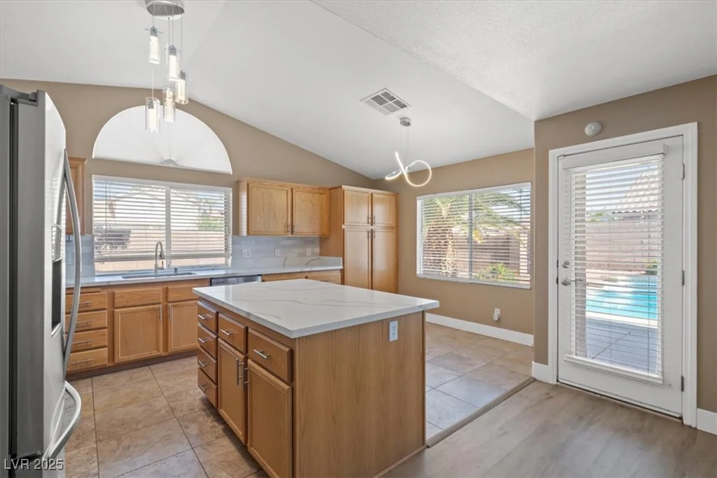 9794 Ice Box Canyon, Las Vegas, NV 89117