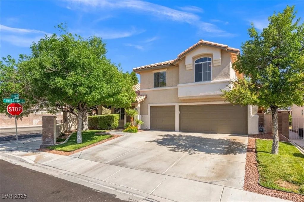 9794 Ice Box Canyon, Las Vegas, NV 89117