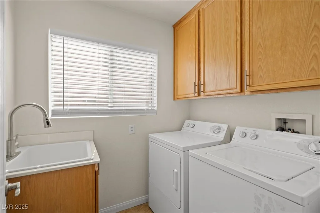 9794 Ice Box Canyon, Las Vegas, NV 89117