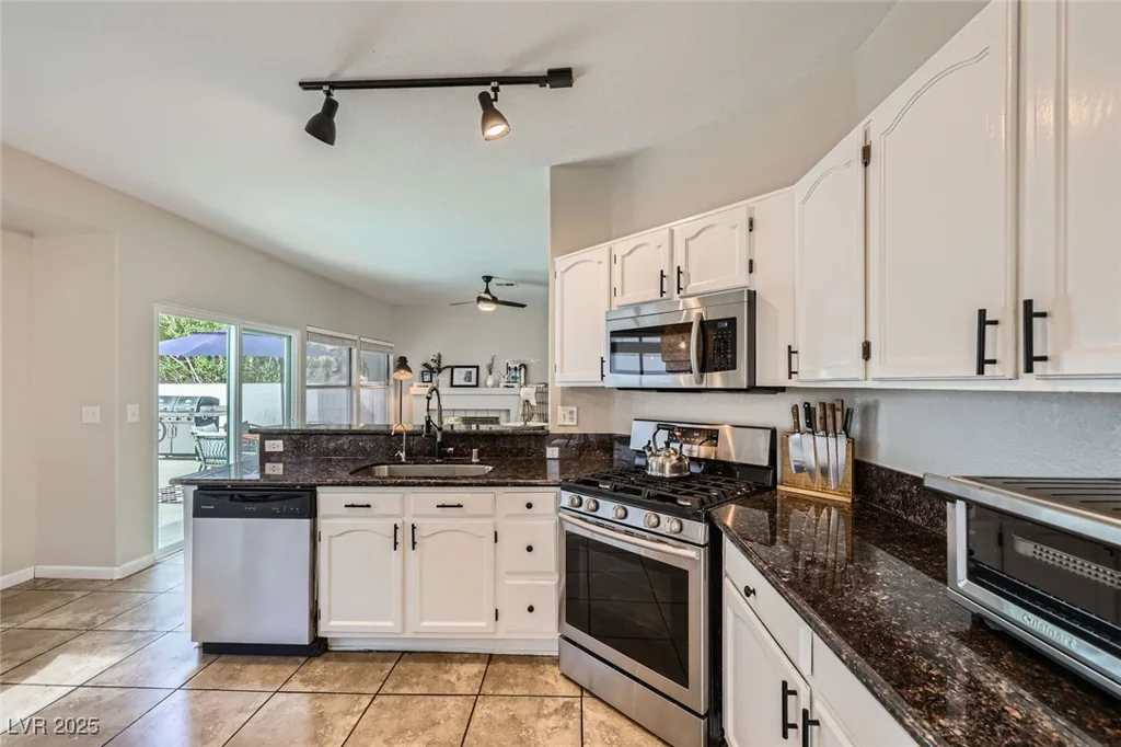 2535 Cortina, Henderson, NV 89074