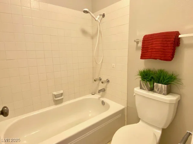 4242 Mississippi, Las Vegas, NV 89103