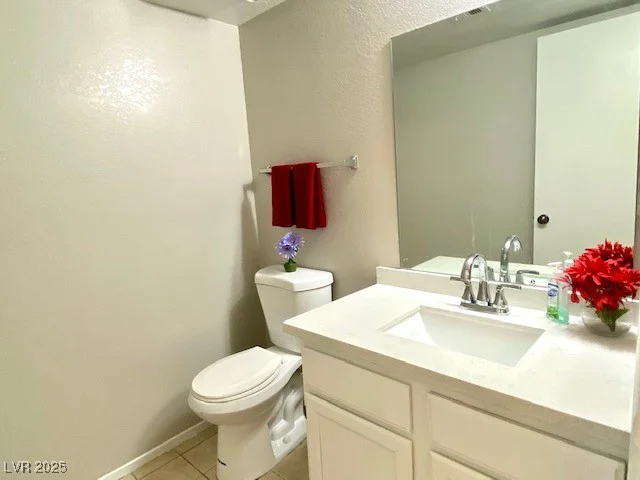 4242 Mississippi, Las Vegas, NV 89103