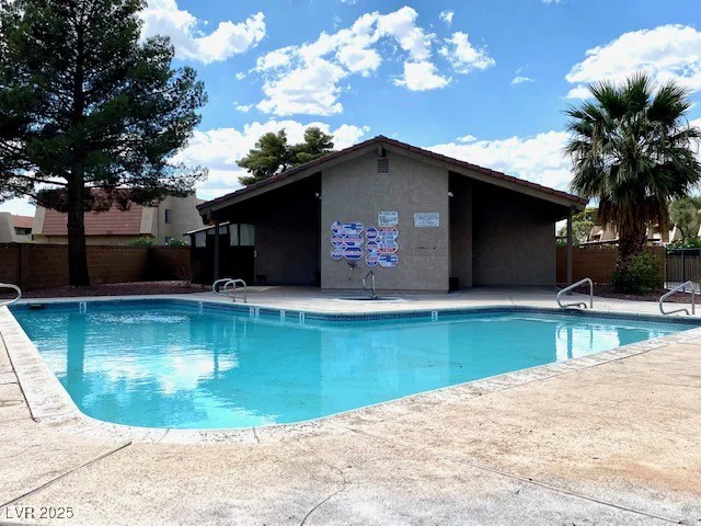 4242 Mississippi, Las Vegas, NV 89103