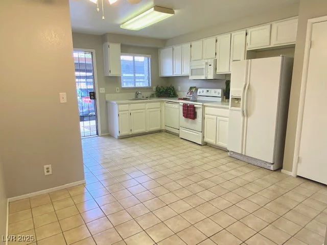 4242 Mississippi, Las Vegas, NV 89103