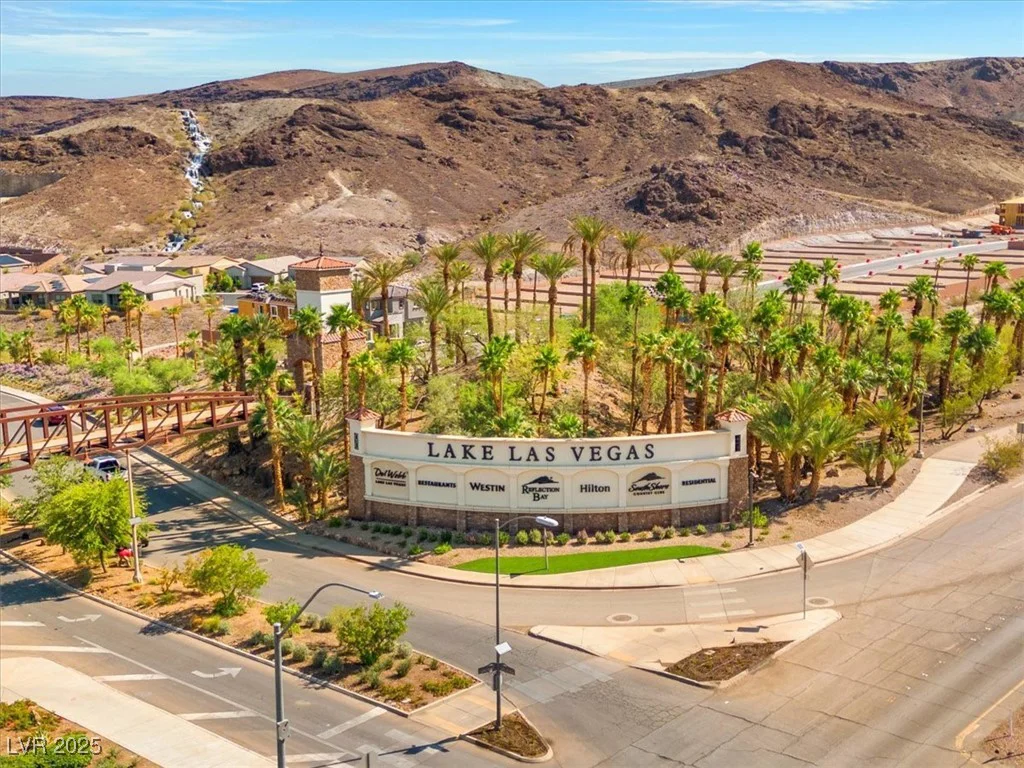 15 Via Amarone, Henderson, NV 89011