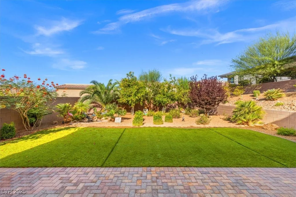 15 Via Amarone, Henderson, NV 89011