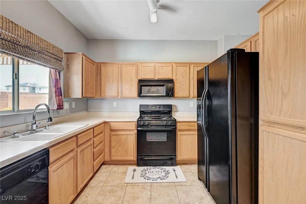 6059 Black Gold, North Las Vegas, NV 89031
