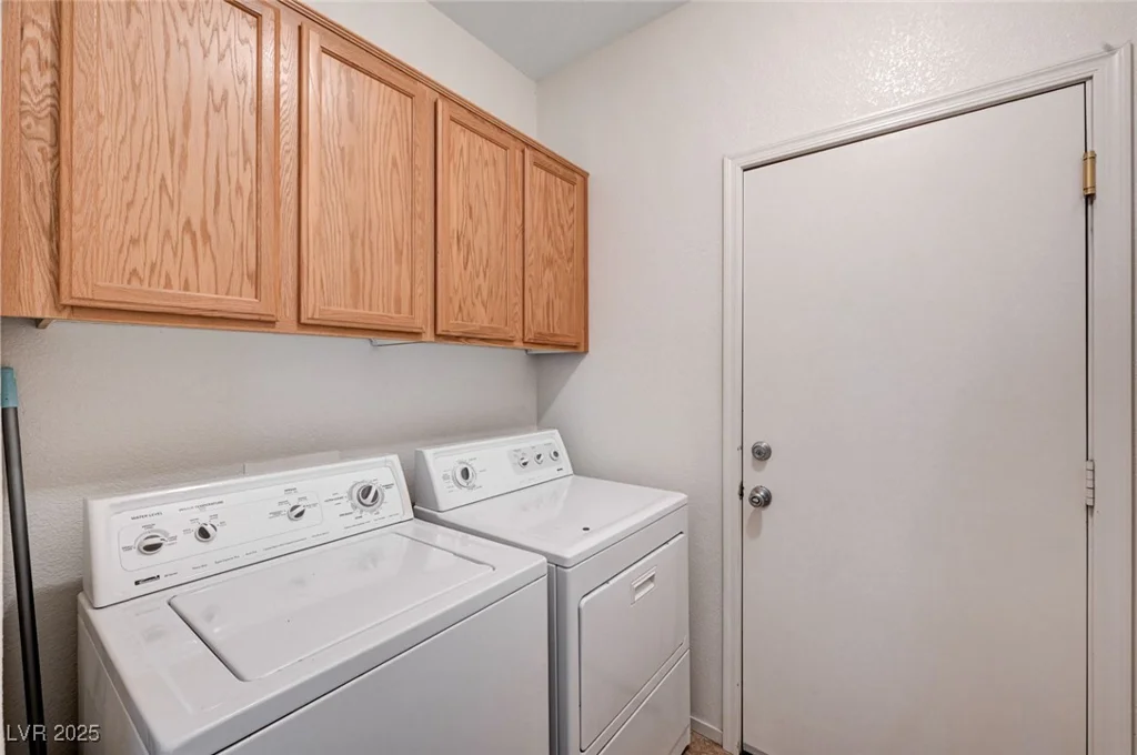 6059 Black Gold, North Las Vegas, NV 89031