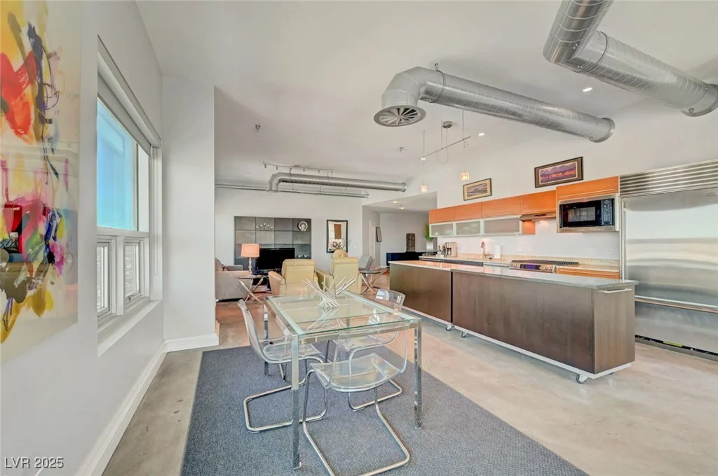 200 Hoover, Las Vegas, NV 89101