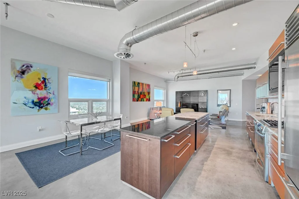 200 Hoover, Las Vegas, NV 89101
