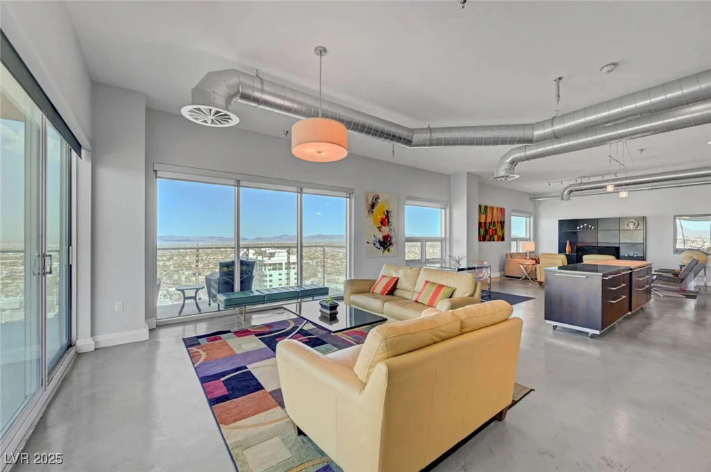200 Hoover, Las Vegas, NV 89101