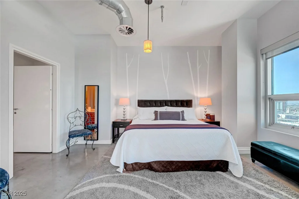 200 Hoover, Las Vegas, NV 89101