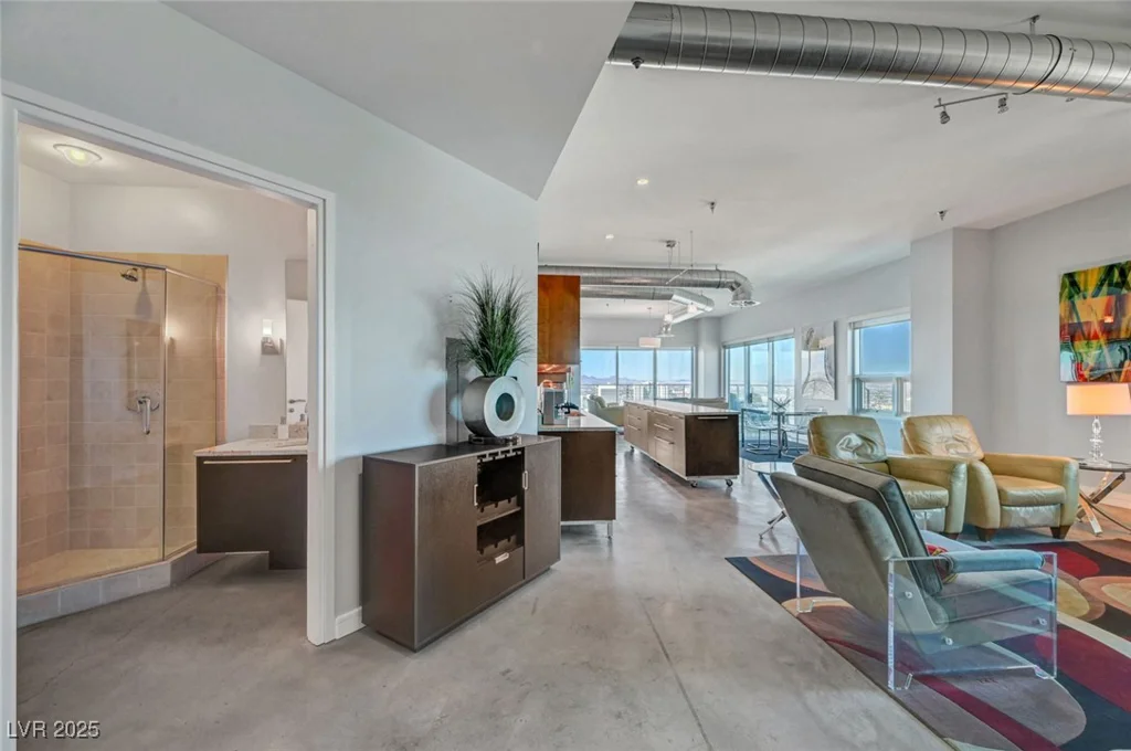 200 Hoover, Las Vegas, NV 89101