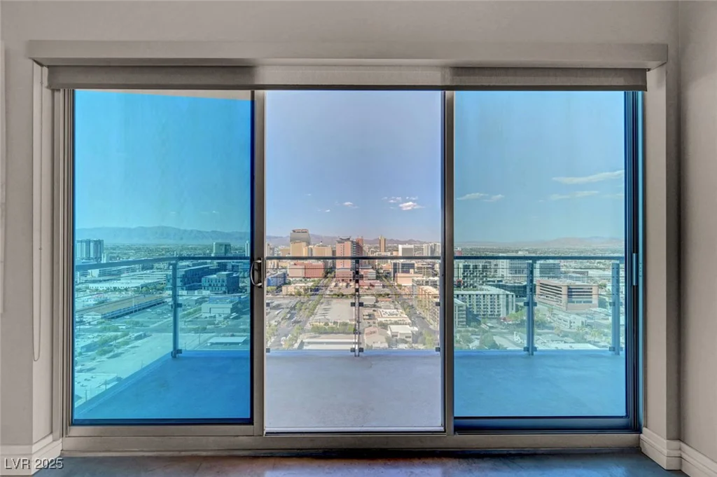 200 Hoover, Las Vegas, NV 89101