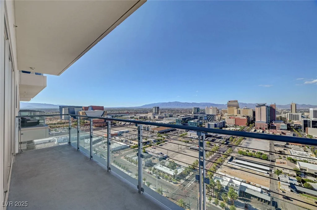 200 Hoover, Las Vegas, NV 89101