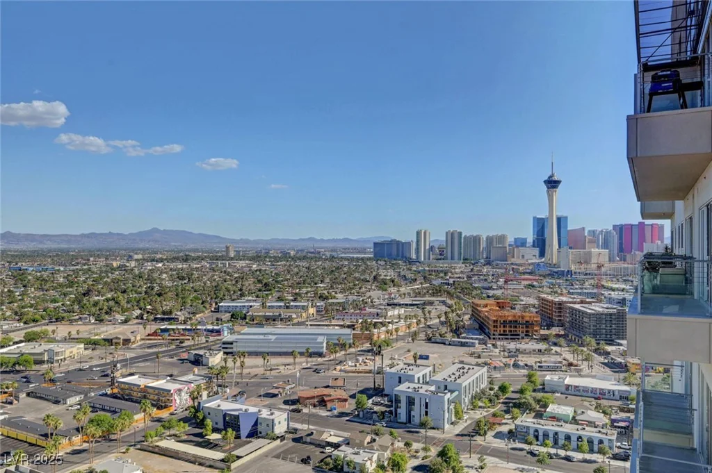 200 Hoover, Las Vegas, NV 89101